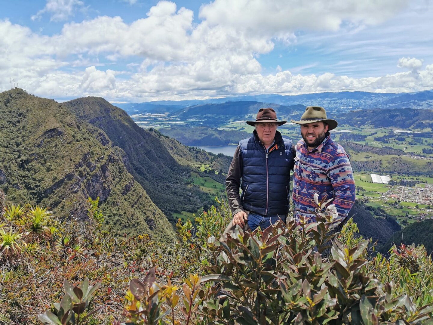 Cabalgata a caballo y mula Cerro Las Tres Viejas - Suesca, Colombia