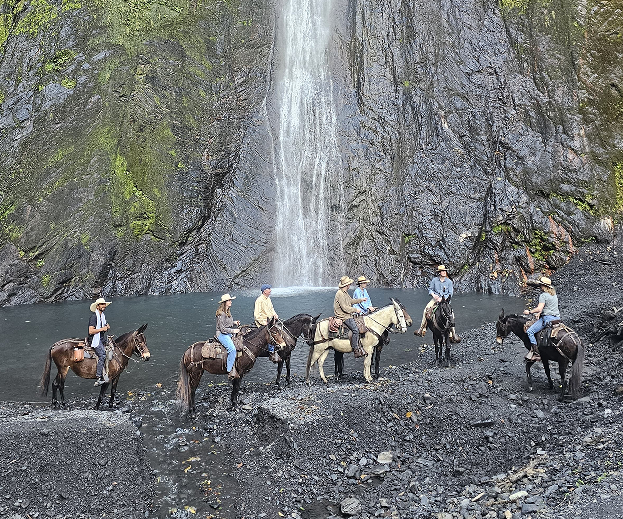 Travesía a caballo y mula por Macanal y Chivor - Boyacá, Colombia